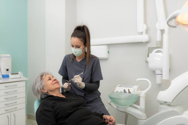 Best Emergency Tooth Extraction  in Harwood Heights, IL